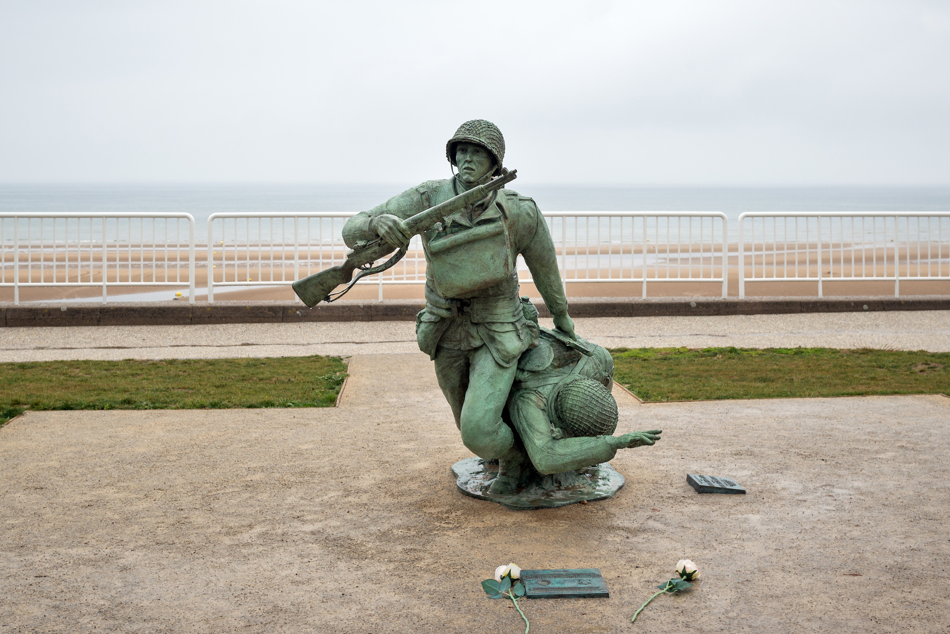  Soldier Statue memorial on Omaha Beach